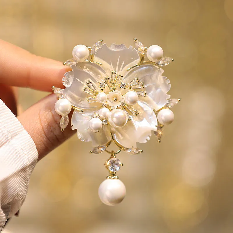 SISSLIA Wholesale New Natural Shell Brooches High-Grade Design Zircon Pearl Flowers Brooch Pin