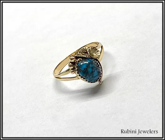 Yellow Gold Decorative Ring with Turquoise